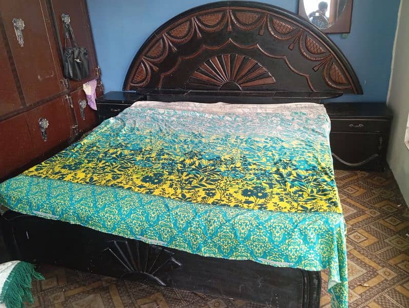 double bed with double spring mattress and large wardrobe 2