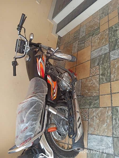 Honda CG 125-03017989903۔  ماشاءاللہ بہت ہی اچھی کنڈیشن میں ہے 1