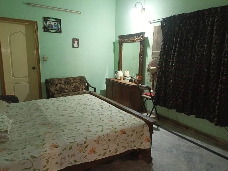 Double storey neat and clean house in block E sabzazar 1