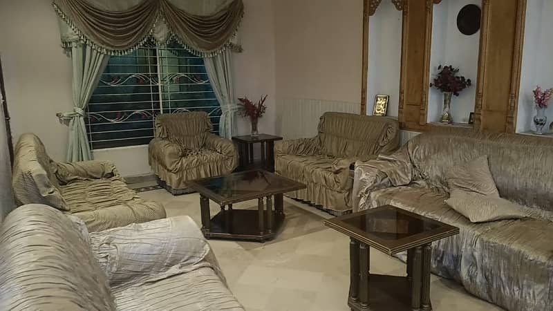 Double storey neat and clean house in block E sabzazar 5