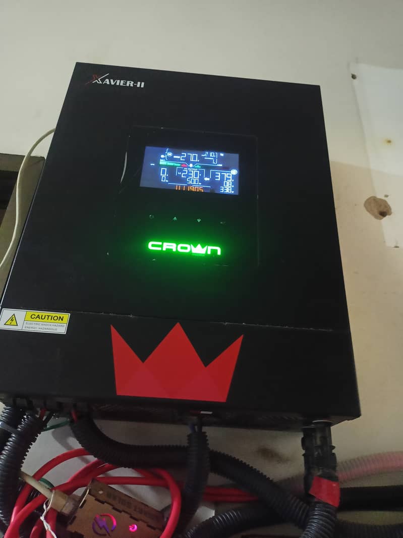 Crown Xiever 3.6 kS Hybrid Inverter 1