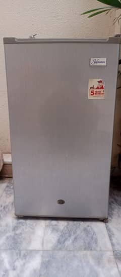 signature fridge small size