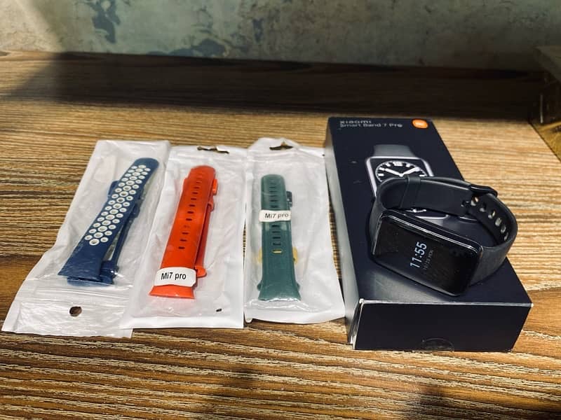 Xiaomi Smart Band 7 Pro with 4 straps 3