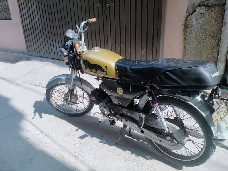 united  70cc bike 0