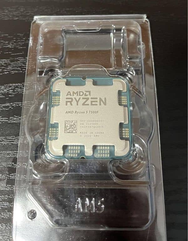 Ryzen 5  7500f 6 core  12 threads CPU 0