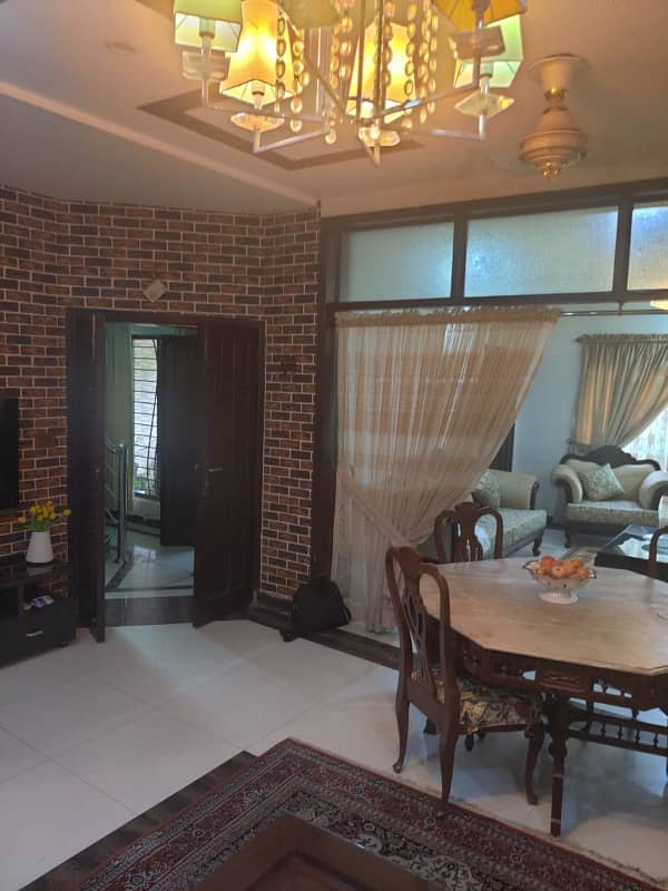 Luxurious 9.33 Marla House for Rent in Bahria Town, Lahore 8