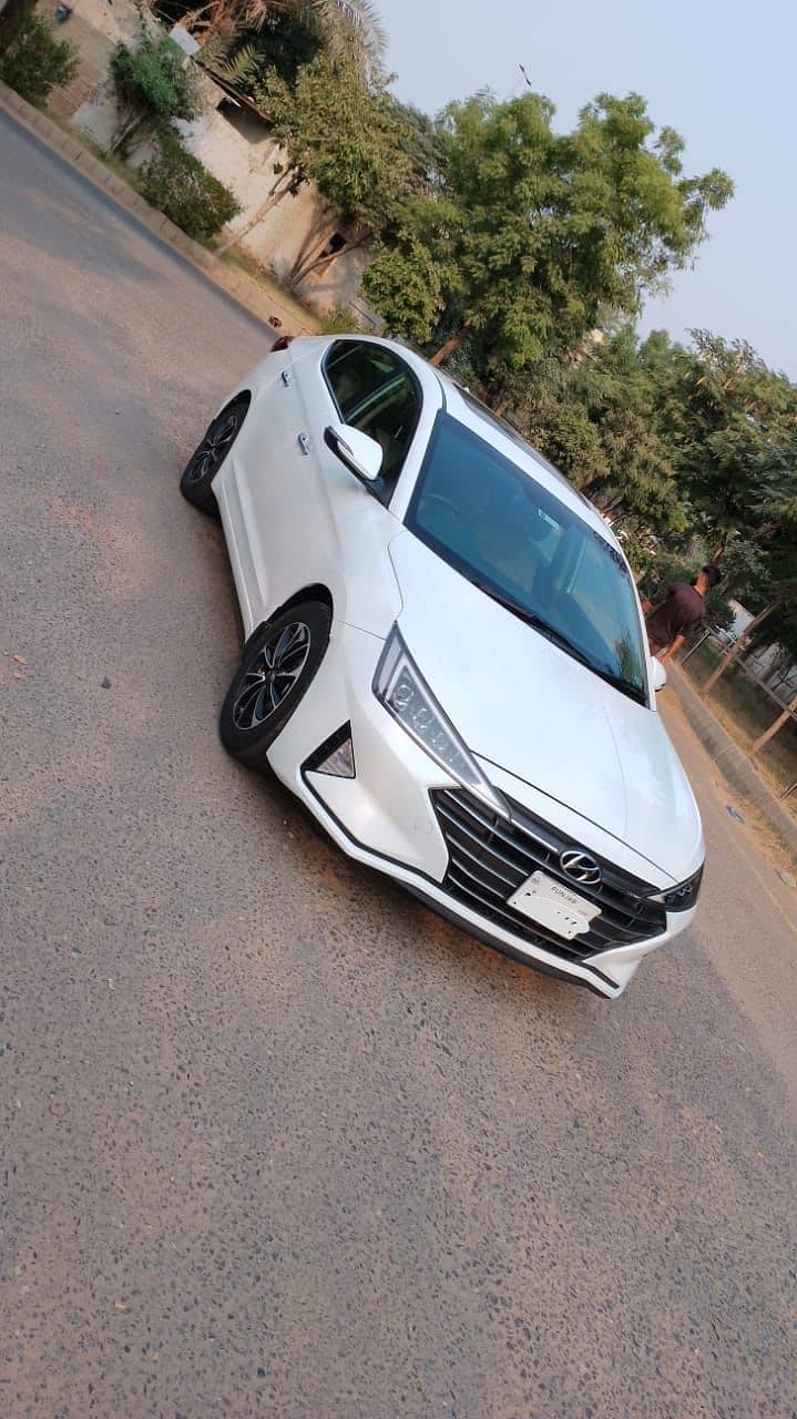 Hyundai Elantra  GLS 2022 2