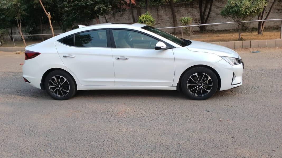 Hyundai Elantra  GLS 2022 7