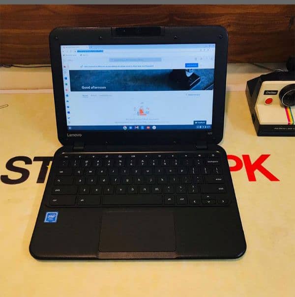 chrome book lenovo brand new 3