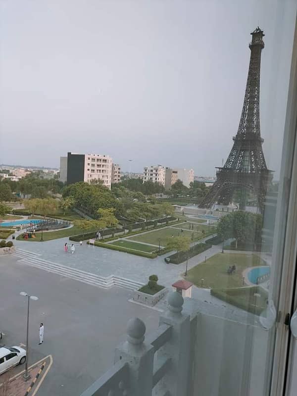 One Bed Luxury Furnished Apartment near Eiffel Tower 2