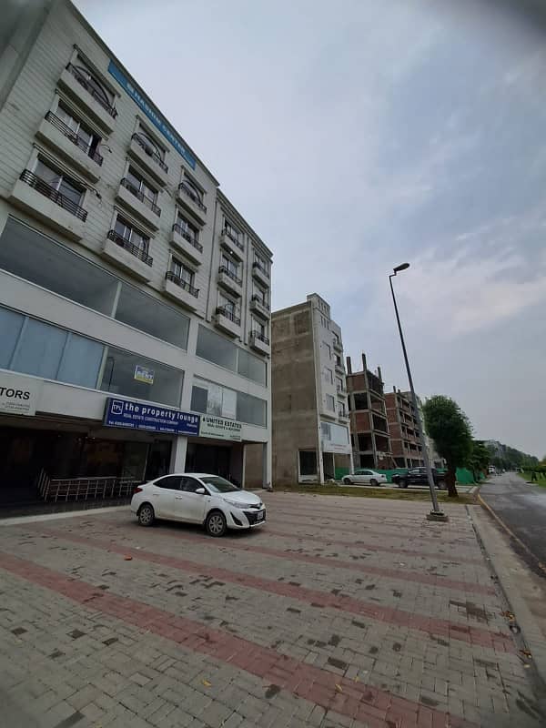 155 Sq-Ft Office on Main Canal Road Bahria Town Lahore 8