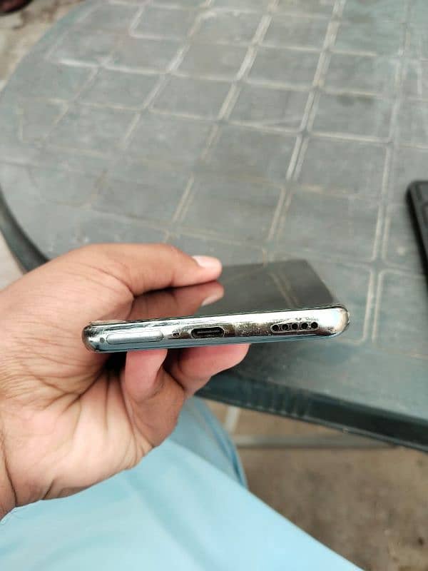 OPPO Reno 11 pro 5G 3