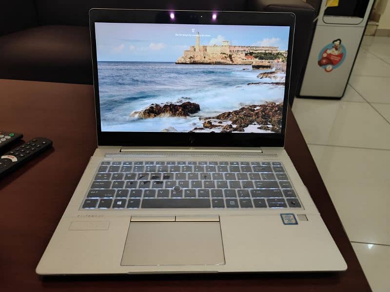 HP EliteBook 840 G5 core I7, 8th Gen, Touch screen HP with Sureview 10