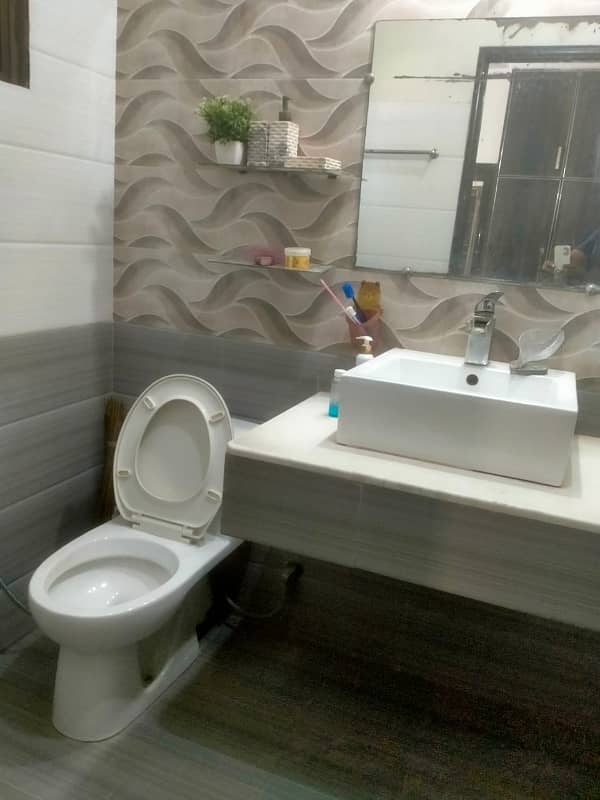 05 Marla Tile Flooring Beautiful Modern Design House For Sale In Johar Town Phase 1 8