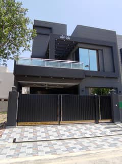 C block. . D block houses avail for rent