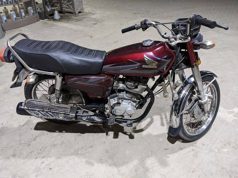 honda cg 125 red color 2