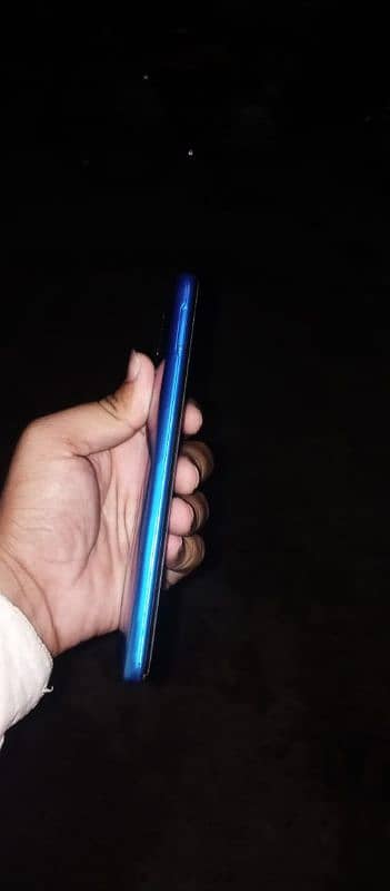 infinix hot 10S 10 by 10 cond 2