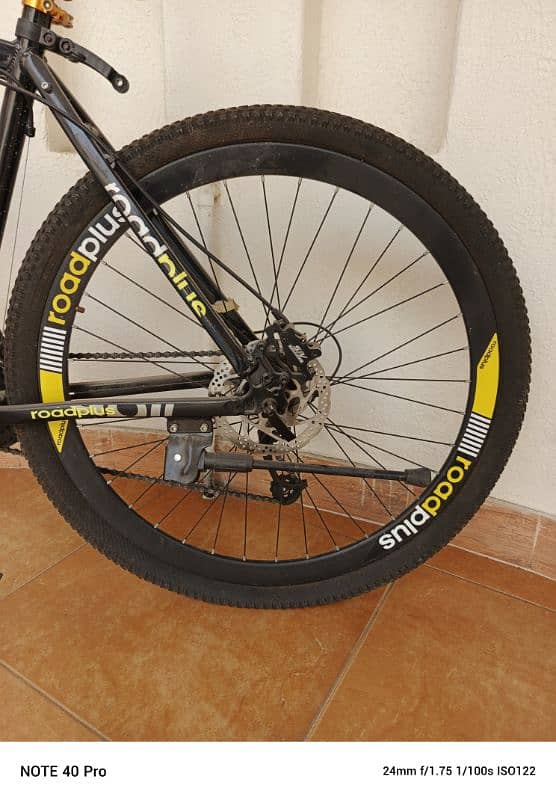 Road Plus Gear Cycle | YBR Brakes oil | 1 month used only 2