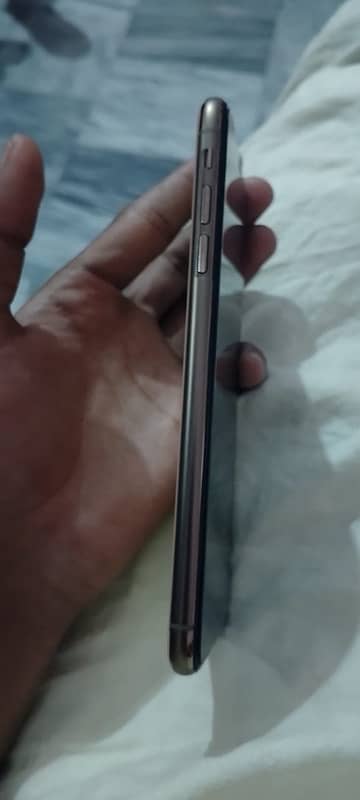 iphone xsmax pta aproved 256 gb 1