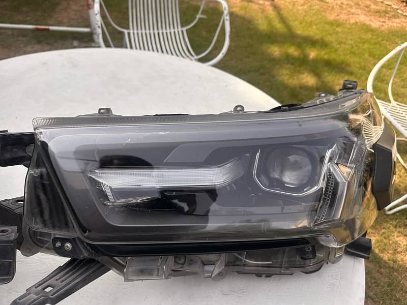 revo Head light Pair 1