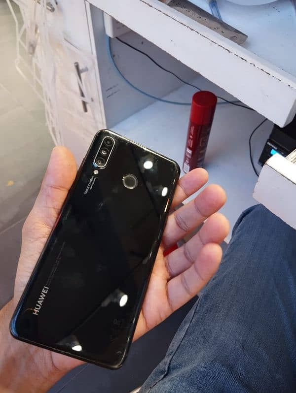 huawei p30 lite 4/128  rough use k liya best hai 3