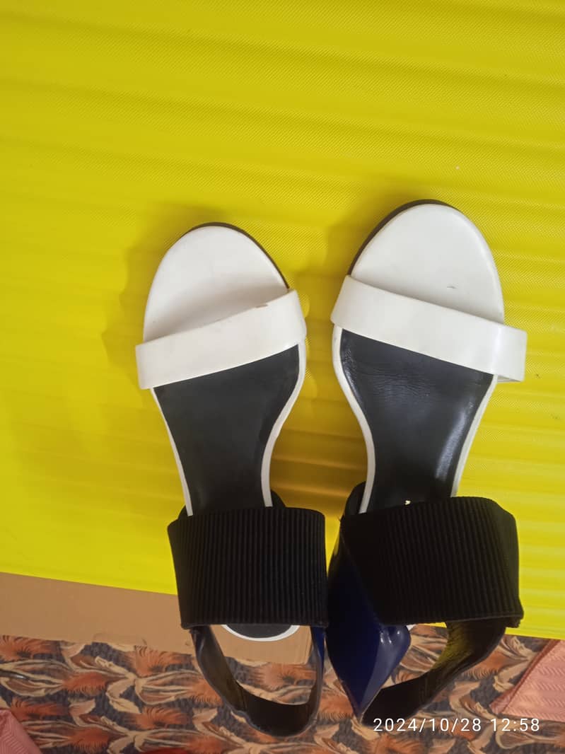 United nude heels, good as new 0