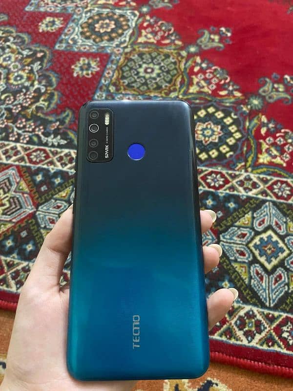 Tecno spark 5 pro 0