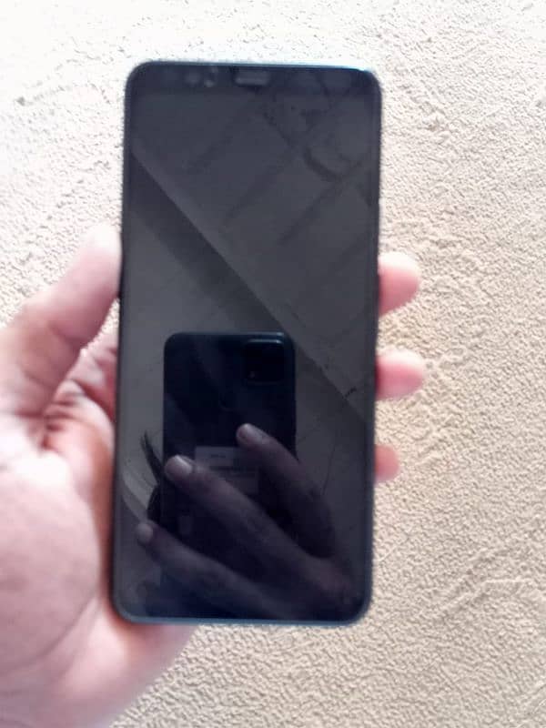 pixel 4xl condition 9 by 10 Exchange possible good phone OnePlus 2