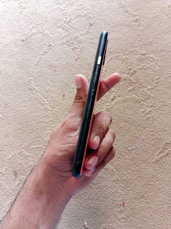 pixel 4xl condition 9 by 10 Exchange possible good phone OnePlus 6