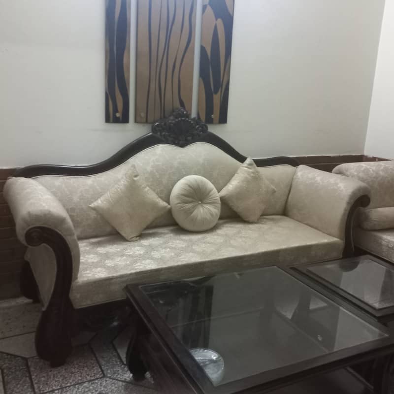 Chinioti sofa dewan with tables 3