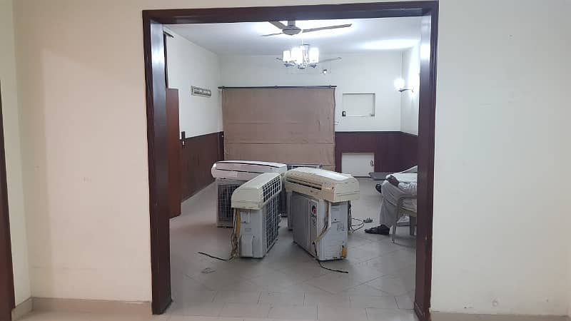 Office for rent 3