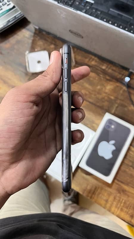 iPhone 11 JV 64GB space battery health 97 2