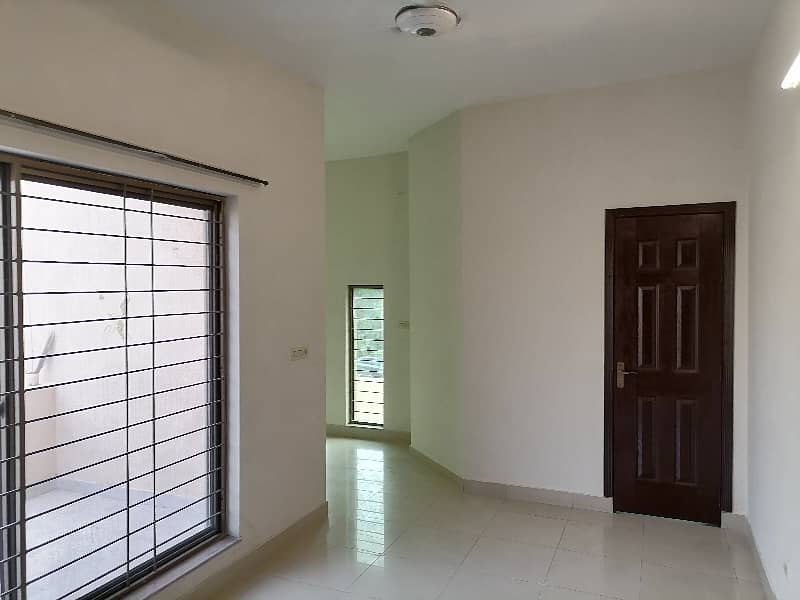 HOUSE FOR RENT IN ASKARI 11 17