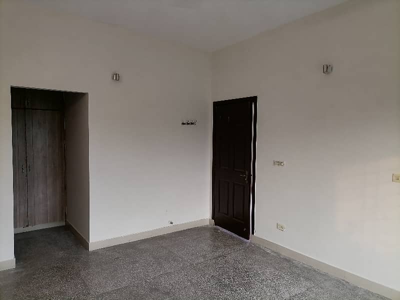 HOUSE FOR RENT IN ASKARI 11 22