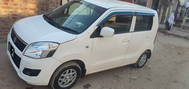 Suzuki Wagon R 2018 1