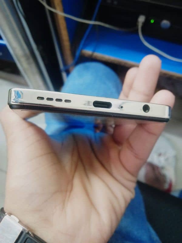 Infinix hot 40 4