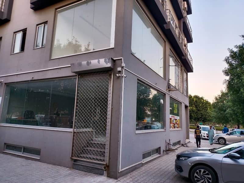 Commercial Shop For Sale In Bahria Town Lahore At Prime Location On Investor Rate 2