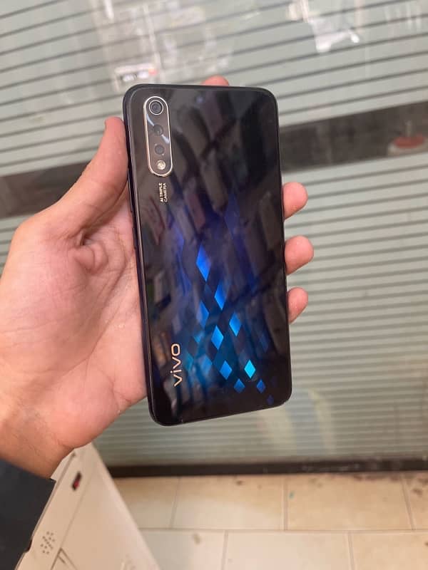 VIVO S1 5