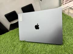 MacBook Pro 16" M1 Max Ram 64 SSD 4 TB Apple Care Plus May 2025