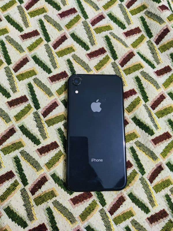 Iphone Xr water pack 64gb factory unlock sim working mint condition 0