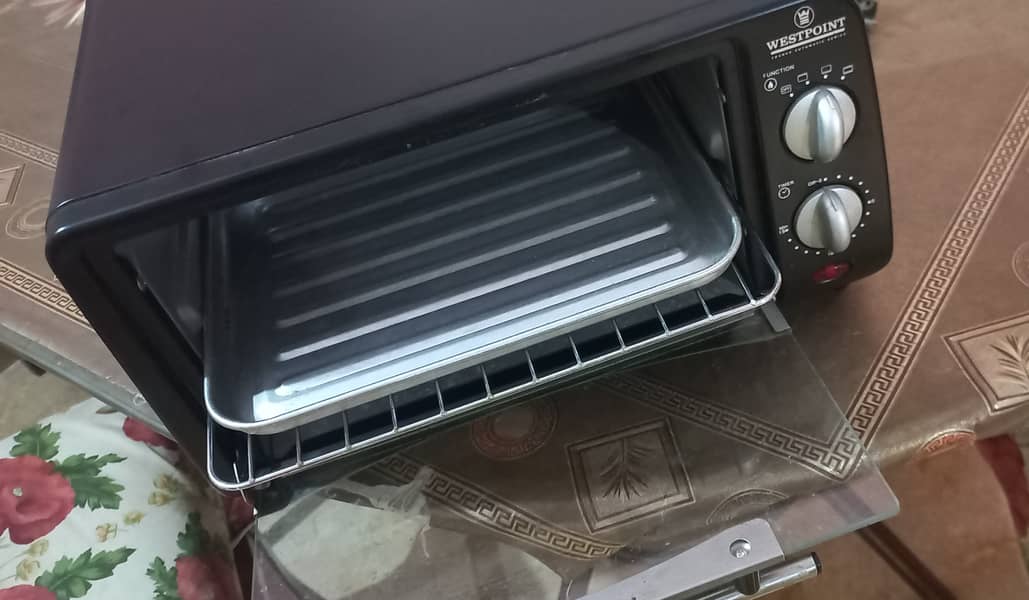 New Westpoint Microwave Electric Oven for Sell 2