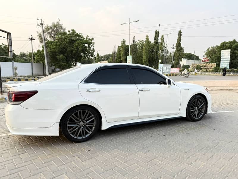 Toyota Crown  Athlete G Package 2014 4