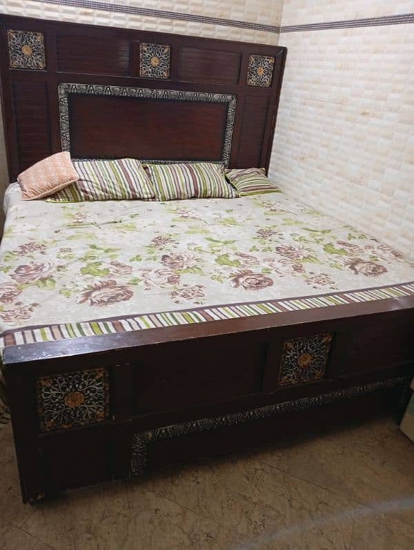 bed with mattress in just 25000 2