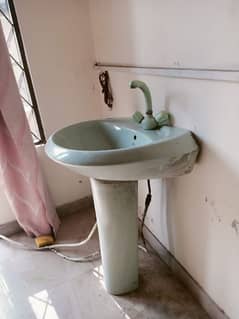 Sea form colour basin in perfect condition