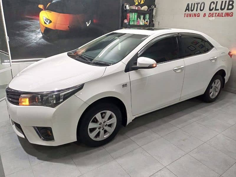 Toyota Corolla Altis Grande 2016 in excellent condition 0