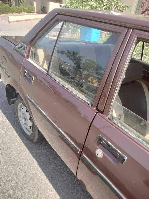 Toyota 1982 urgent selling 4