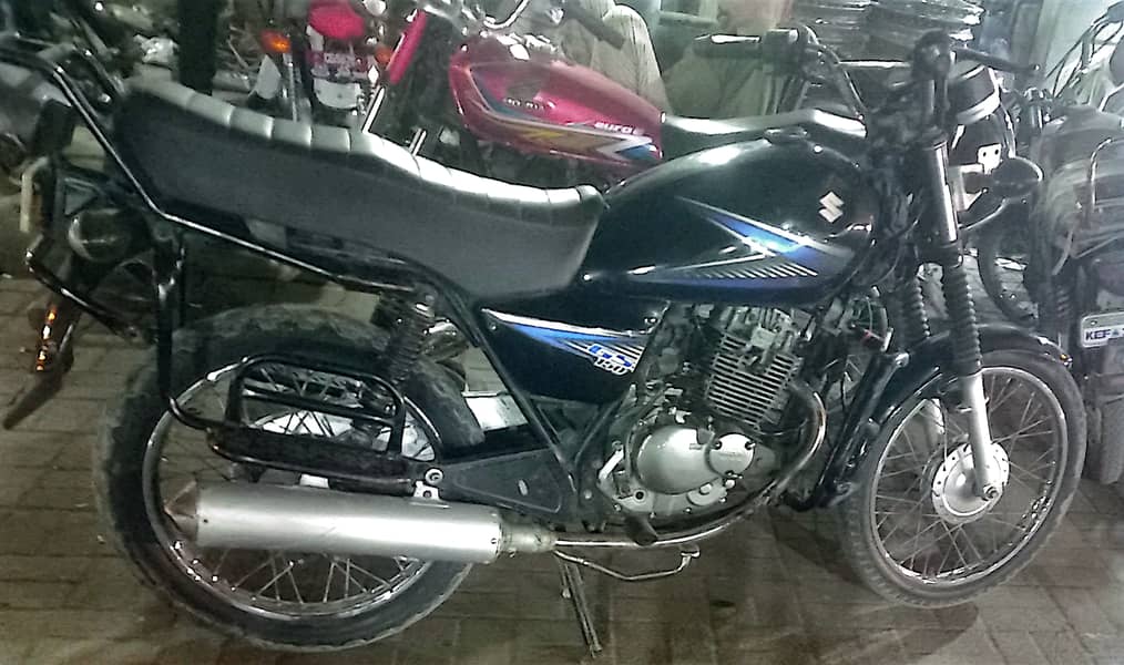 suzuki Gs 150 1