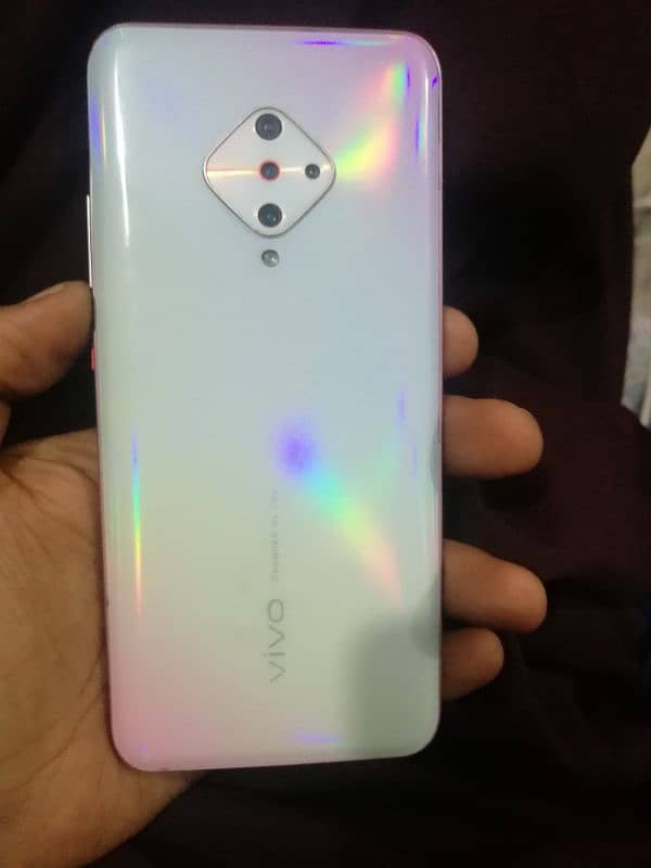 vivo s1pro 8 128 4