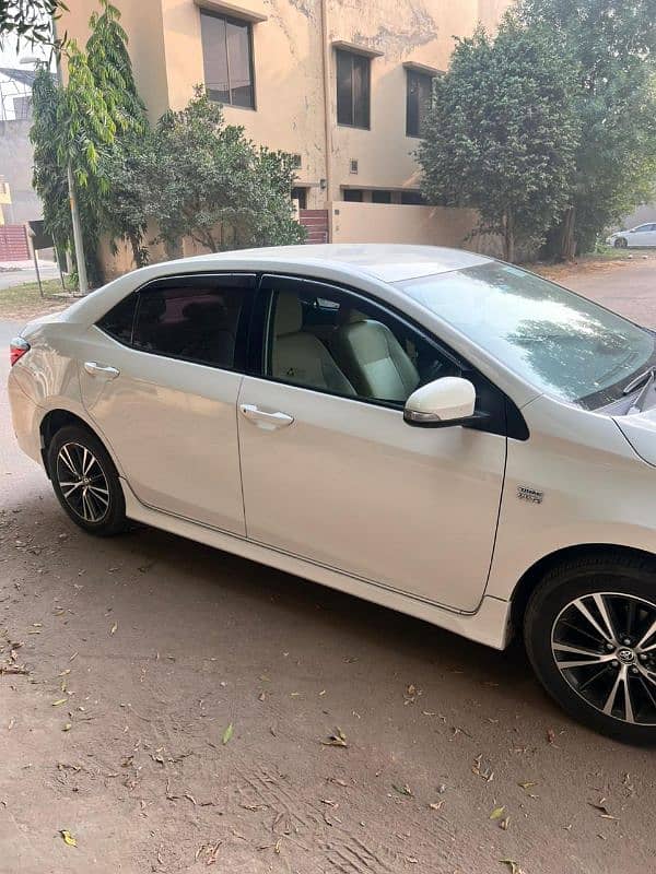 Toyota Corolla Altis 2019 4