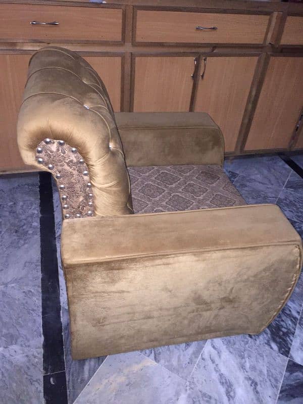 5 seter sofa for sale 2